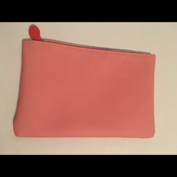 Ipsy June 2021 Glam Bag make-up zipper bag - Picture 2 of 6